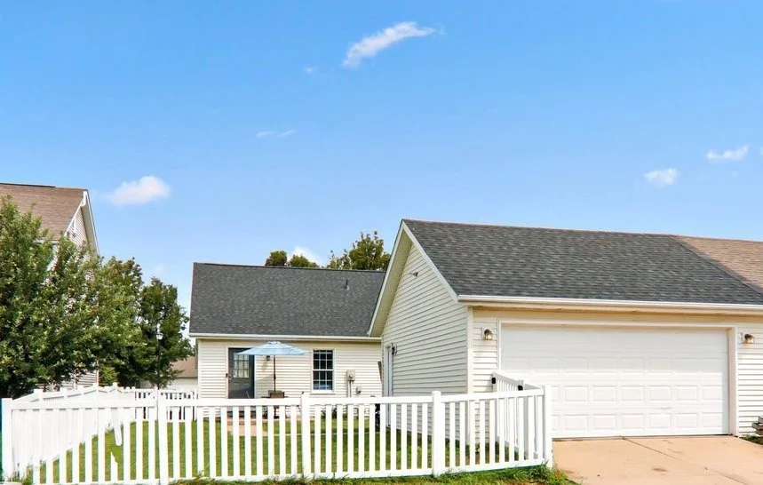 Photo of 1003 Perry Lane