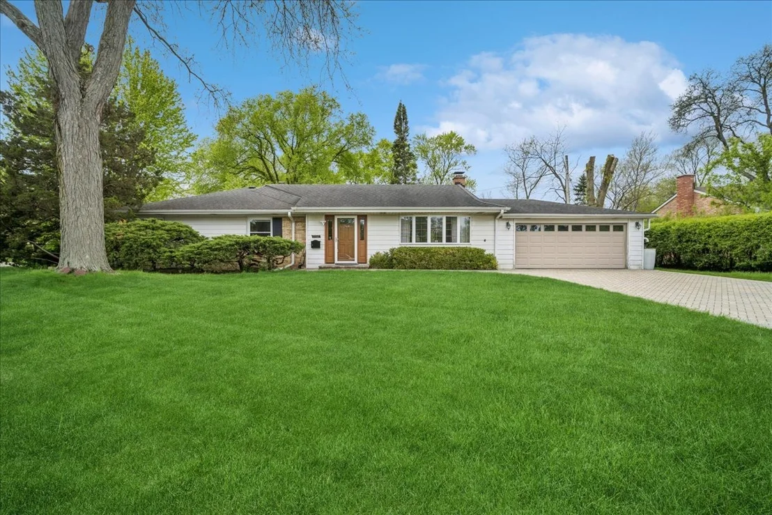 Photo of 1112 Whitfield Road
