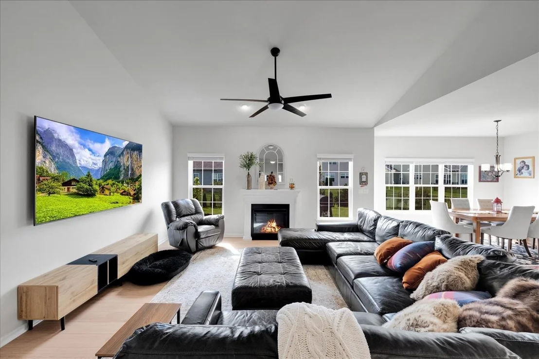 Photo of 635 Maplewood Circle