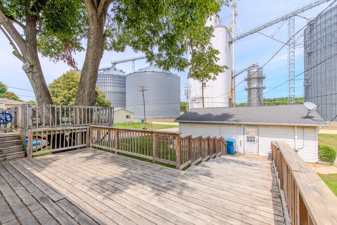 Photo of 236 W Johnson Street
