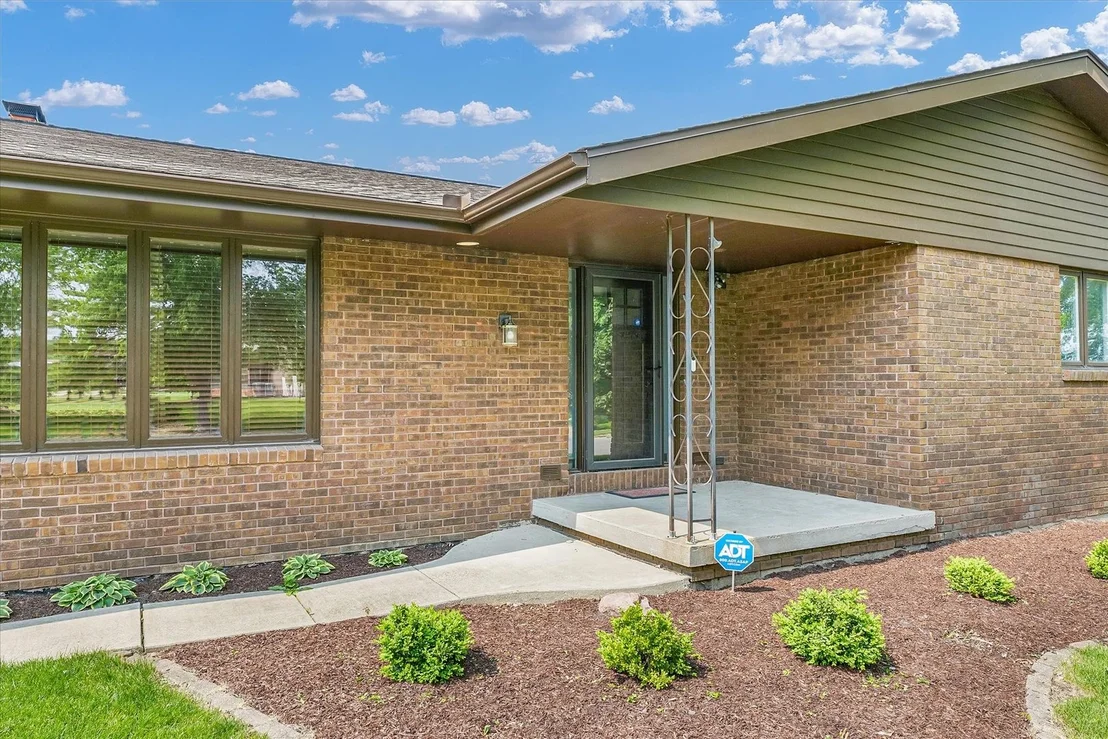Photo of 4111 Farhills Drive