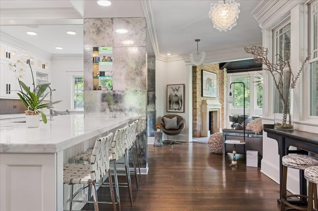 Photo of 395 Greenleaf Avenue