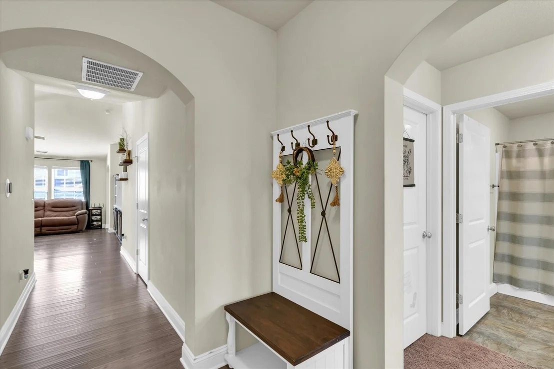 Photo of 407 Bardeen Lane