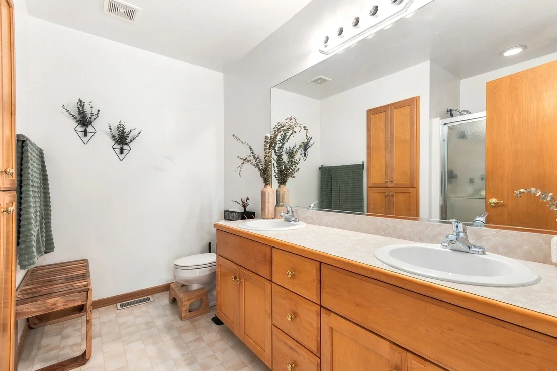 Photo of 4326 River Glen Drive