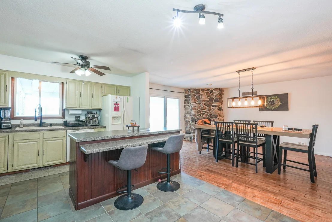 Photo of 901 Edwin Drive