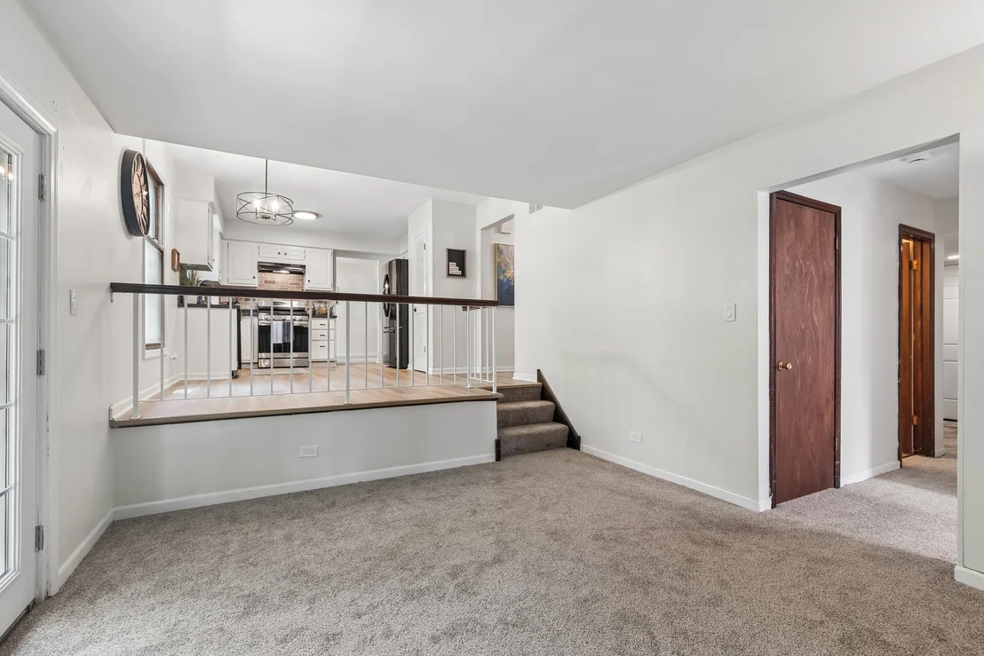 Photo of 17618 Stonebridge Drive
