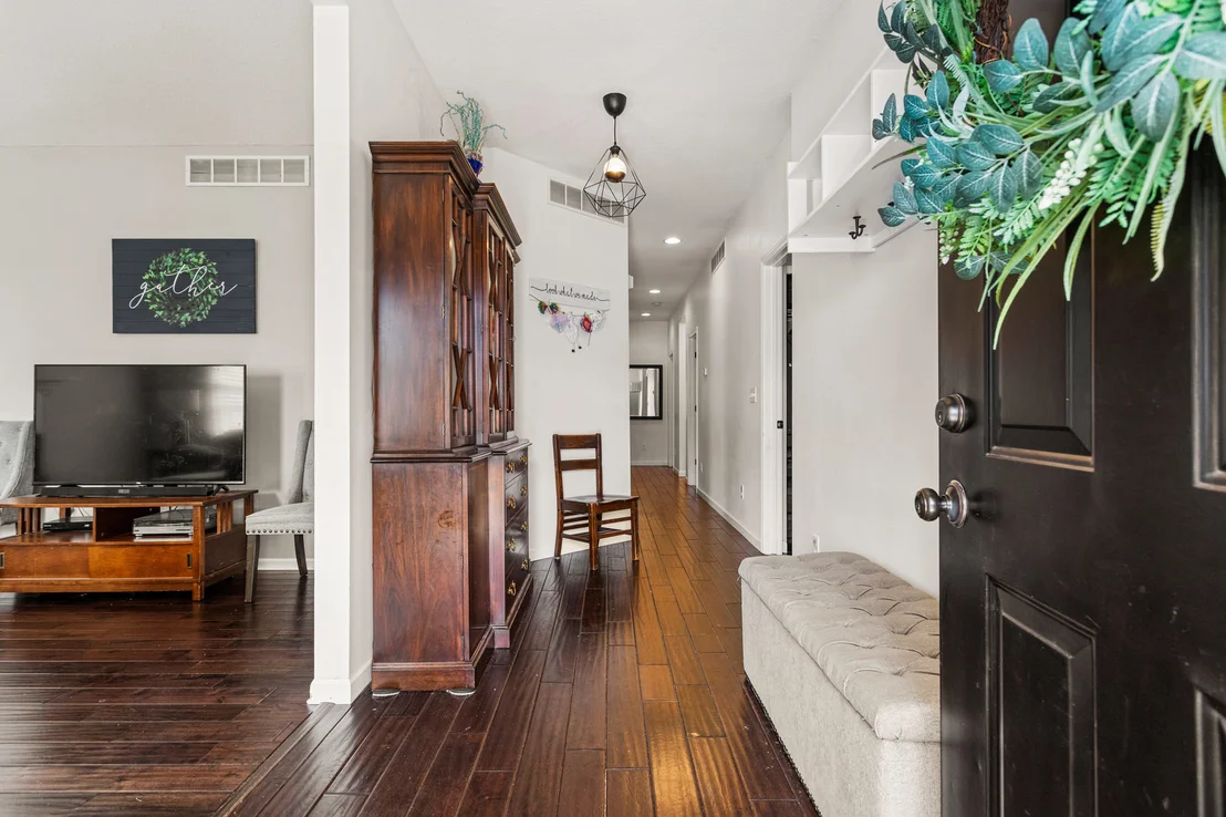 Photo of 3920 Trailway Drive