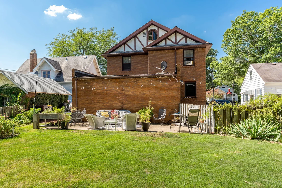 Photo of 1515 Huffman Boulevard