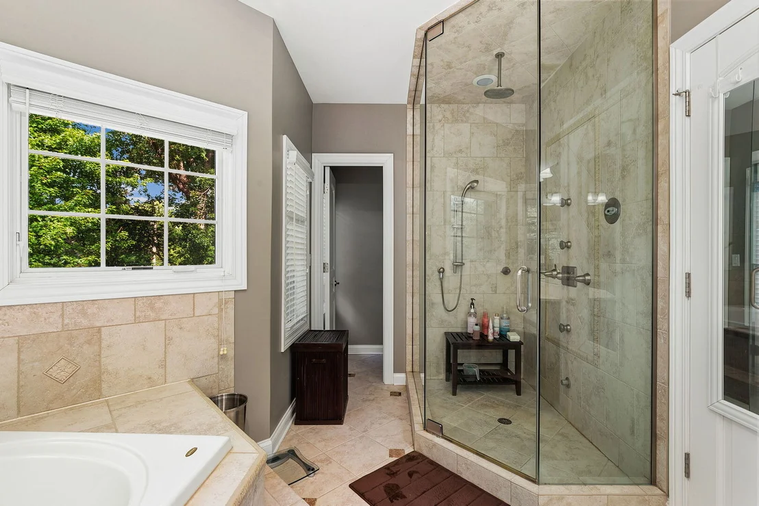 Photo of 1008 Meadow Road