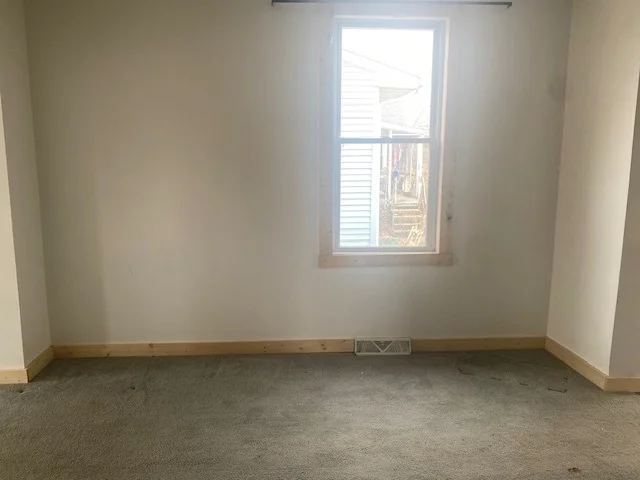 Photo of 215 W 5th Street