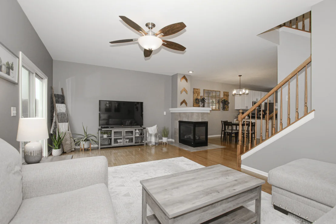 Photo of 734 THORNBURY Road