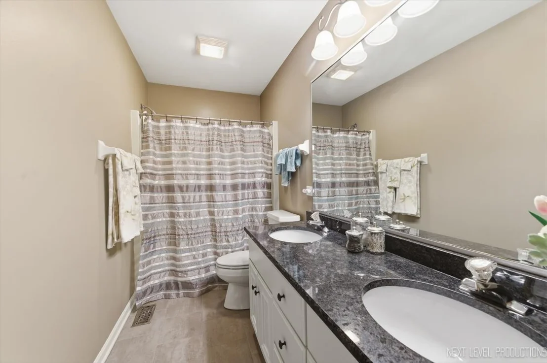 Photo of 990 Pinecrest Drive