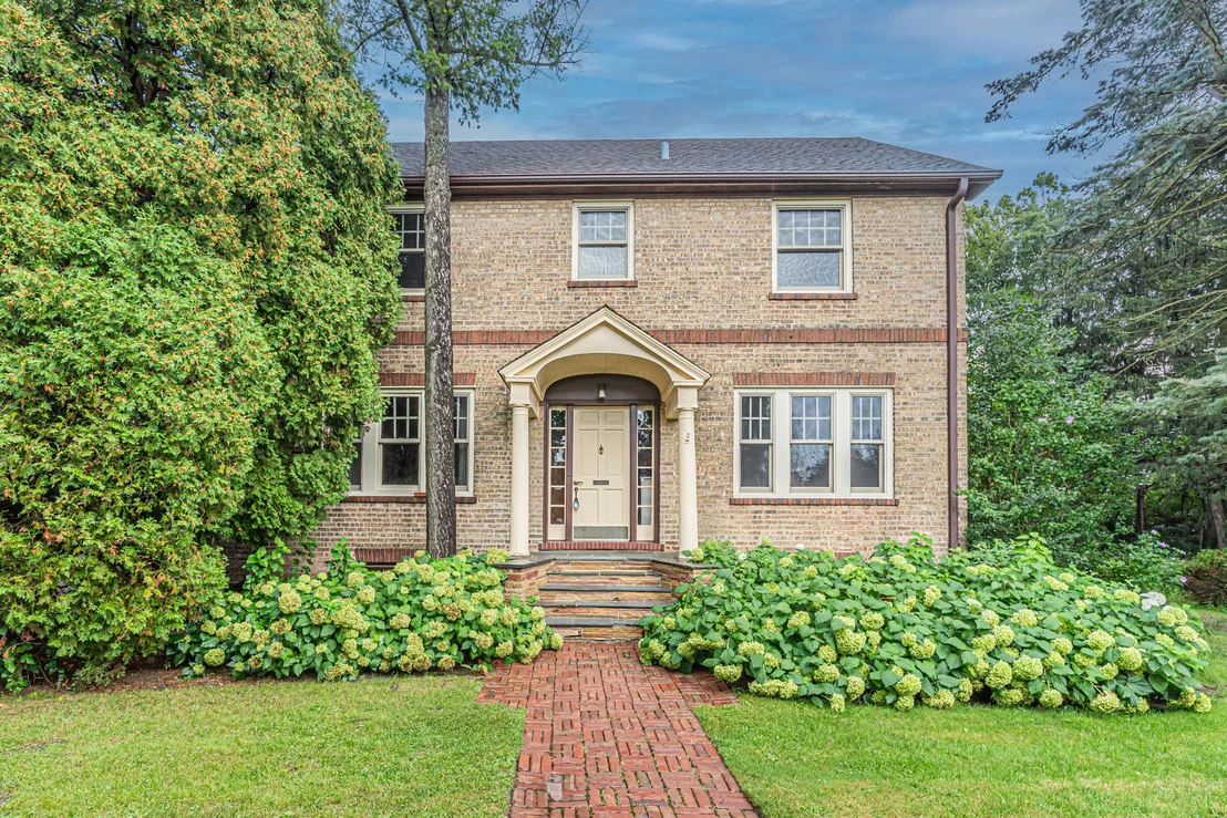 Photo of 1324 Fredrickson Place