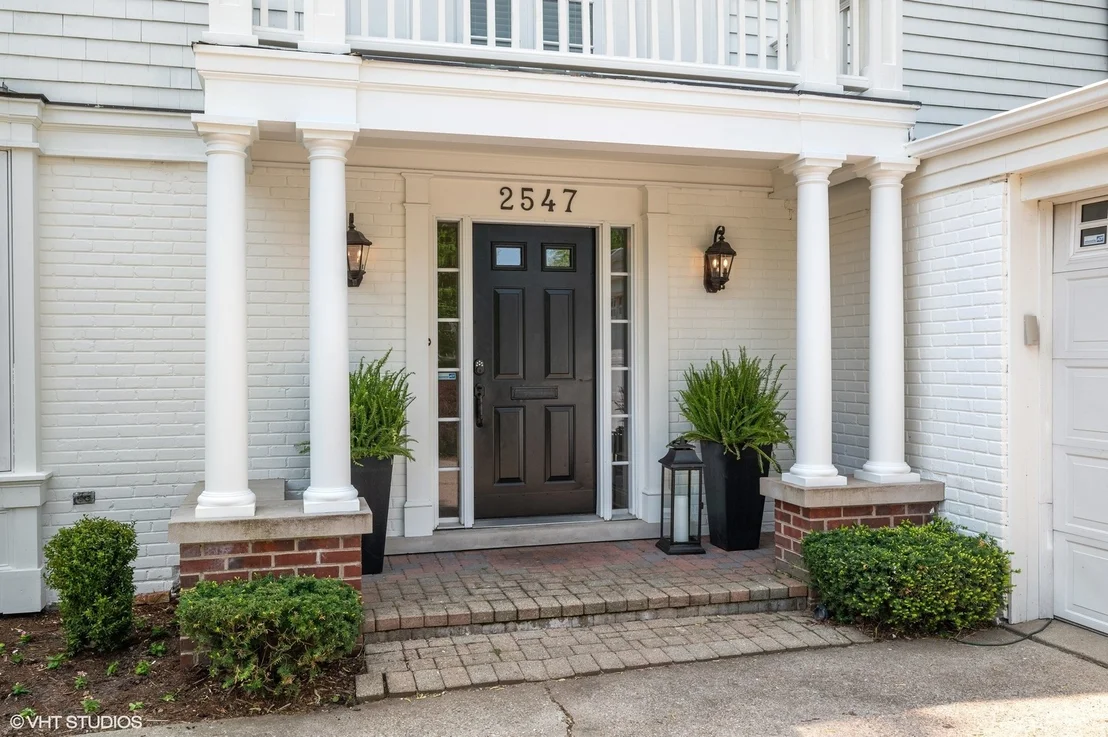 Photo of 2547 Marian Lane