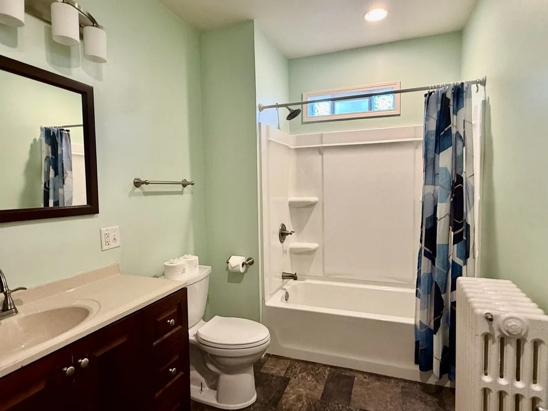 Photo of 437 10th Place