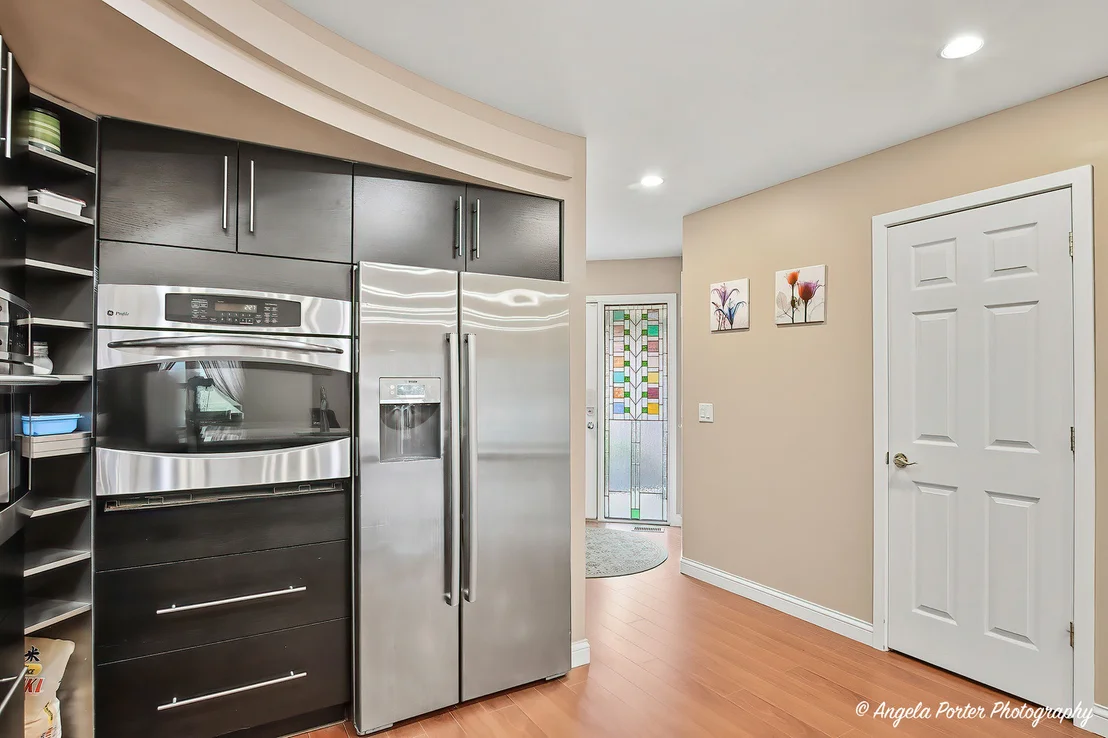 Photo of 949 Ridgefield Lane