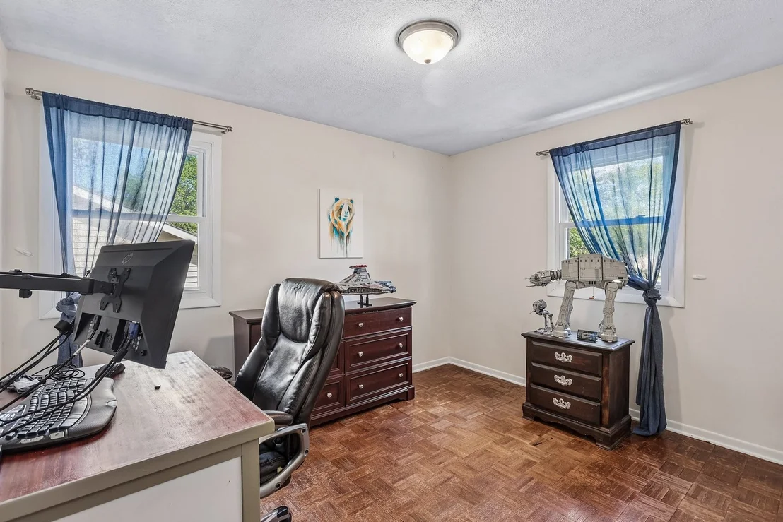 Photo of 523 Maplewood Drive