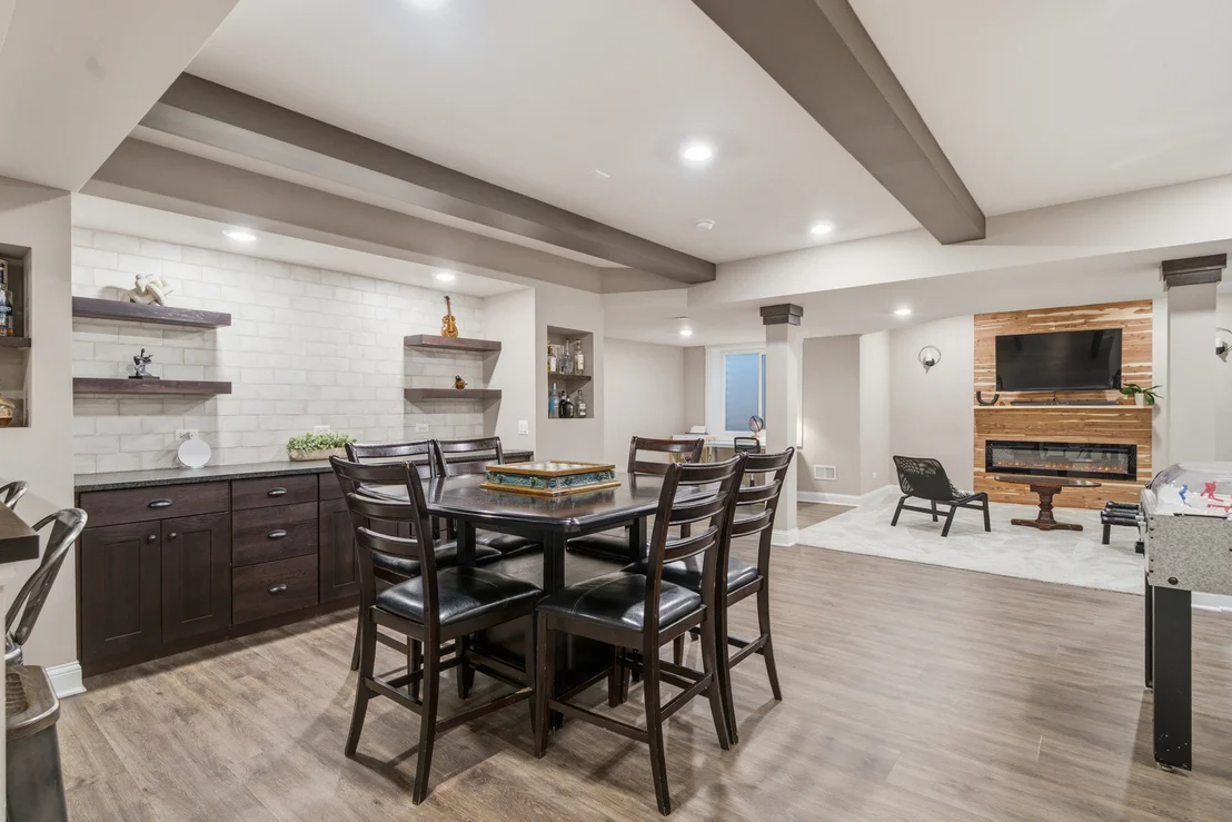 Photo of 899 Edgewood Drive