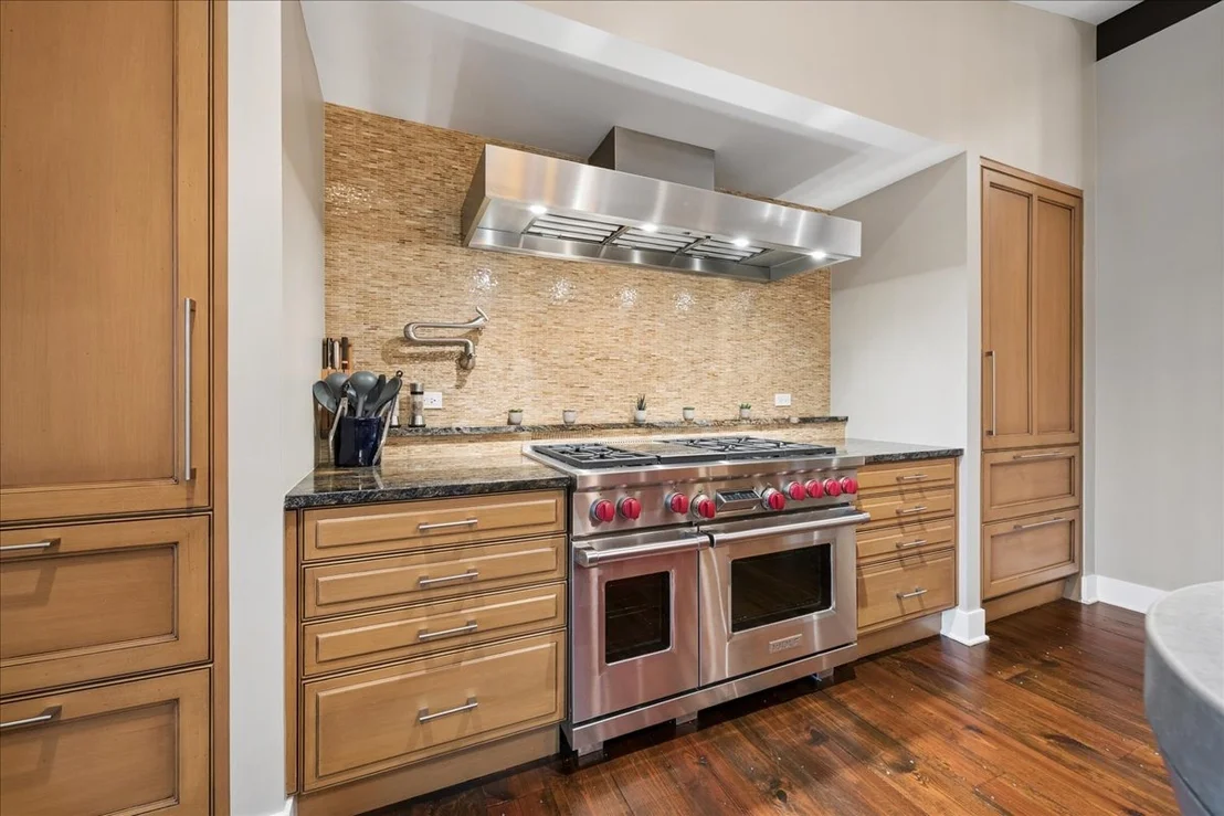 Photo of 83 Lakeview Parkway