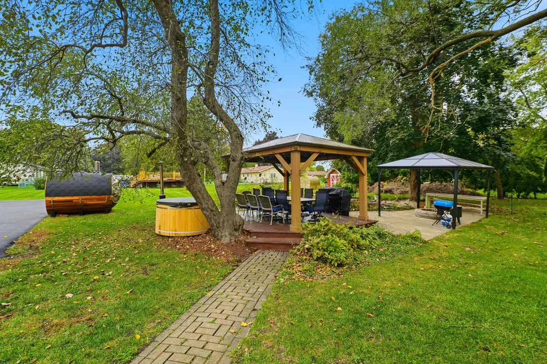Photo of 2401 Rohlwing Road