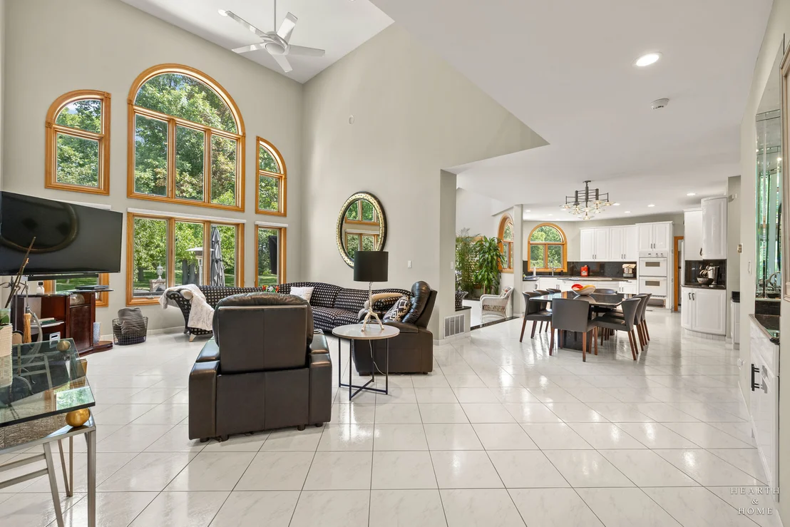 Photo of 1760 W Whispering Court