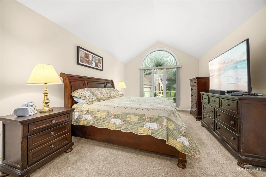 Photo of 17 White Oak Lane