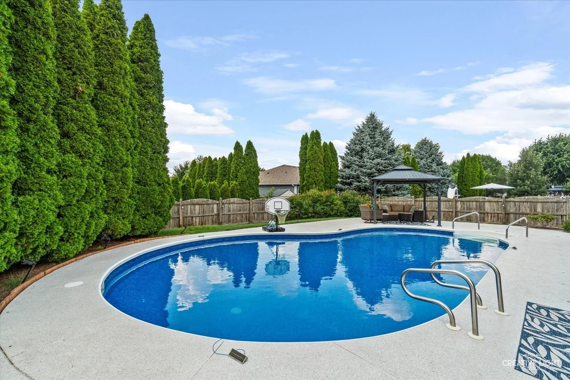 Photo of 413 Windsor Drive