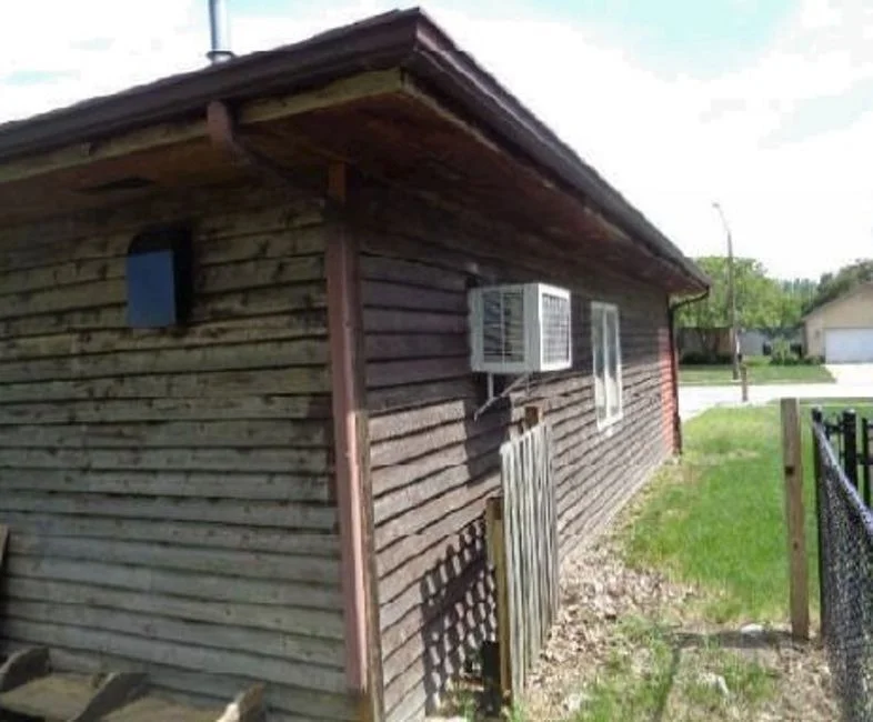 Photo of 1023 W Longfellow Drive