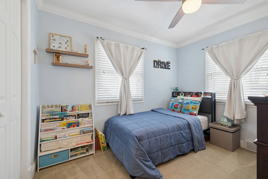Photo of 809 E Division Street