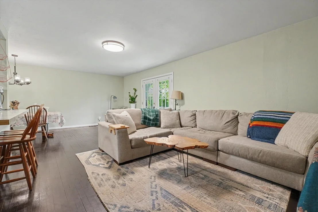 Photo of 7 Shuman Circle