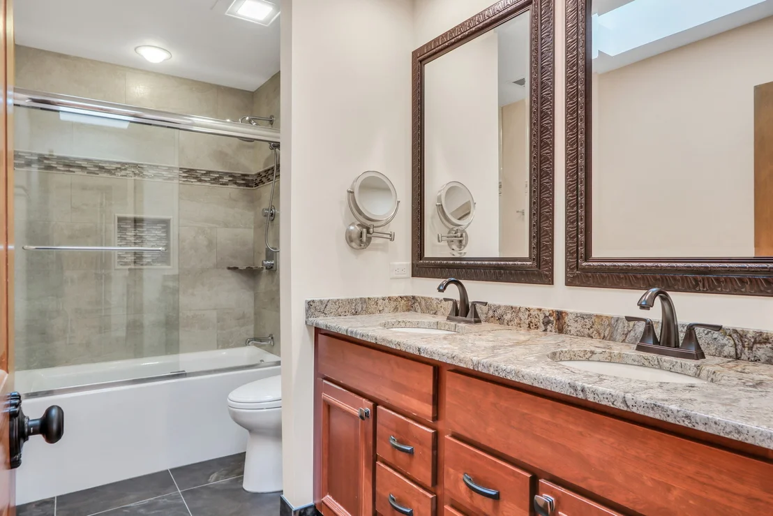 Photo of 6881 September Boulevard