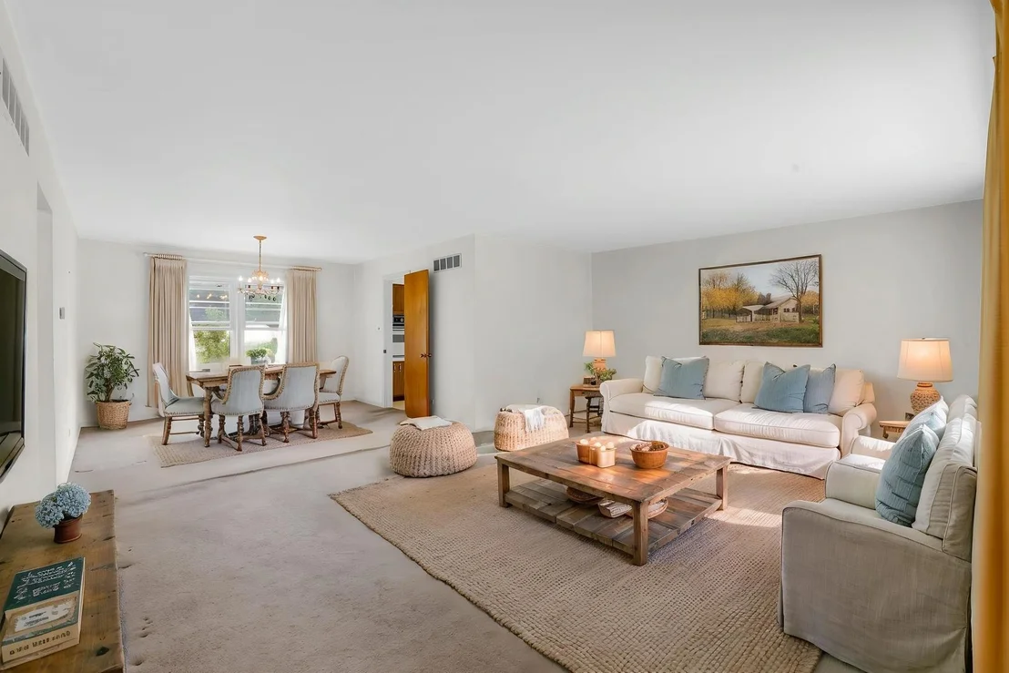 Photo of 270 Crescent Drive