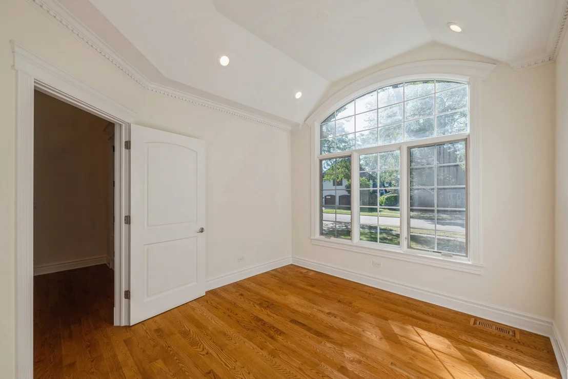 Photo of 423 Locust Place