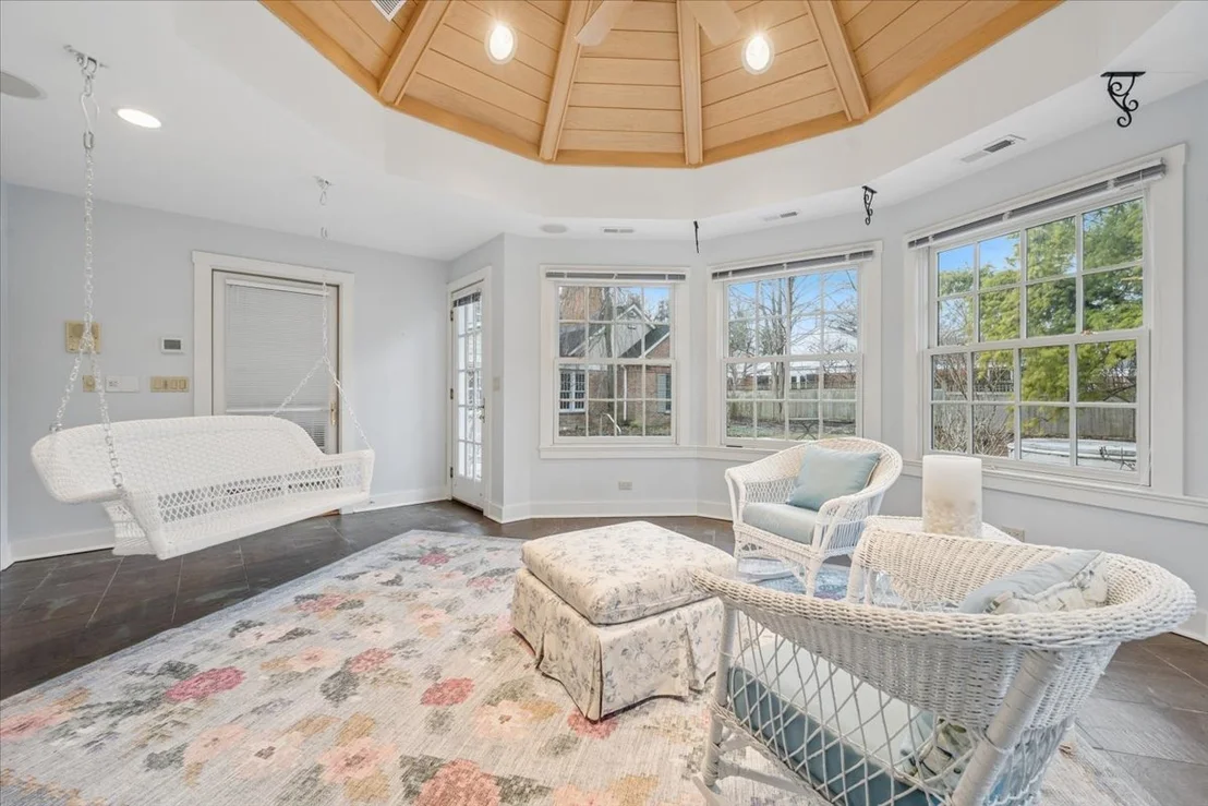 Photo of 1185 Hill Road