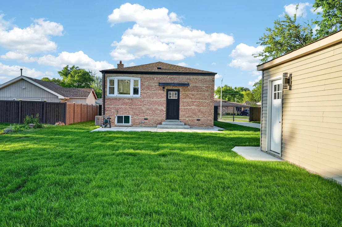 Photo of 5733 W 83rd Place