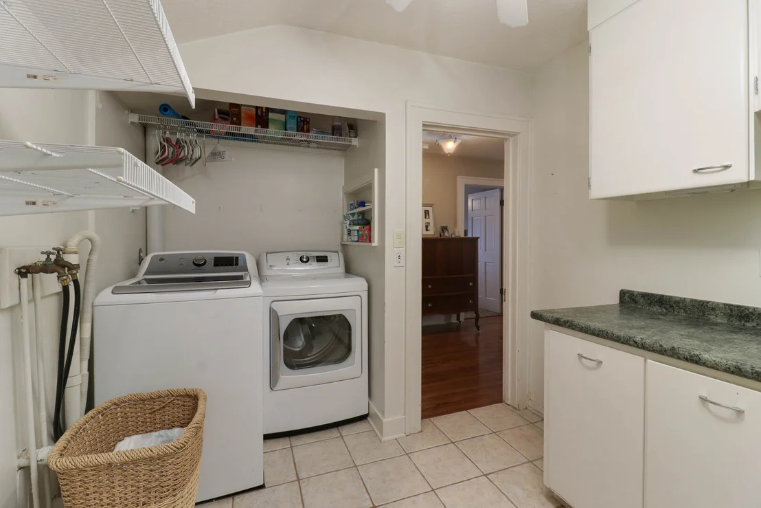 Photo of 1202 Elmwood Road