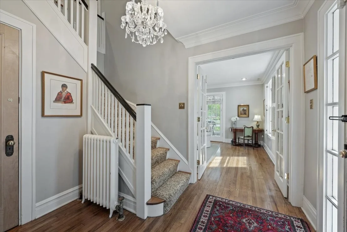Photo of 2311 Park Place