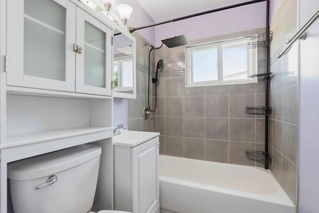 Photo of 253 Tiverton Lane