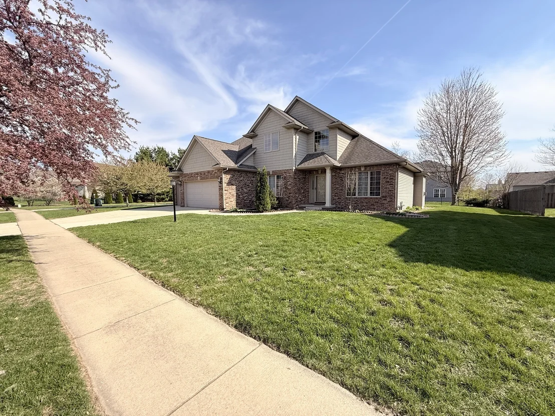 Photo of 4705 Stonebridge Drive