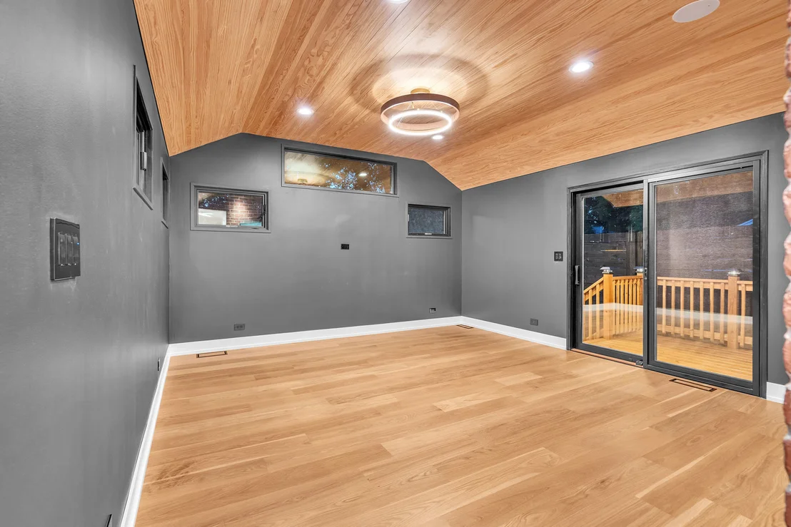 Photo of 623 Echo Lane