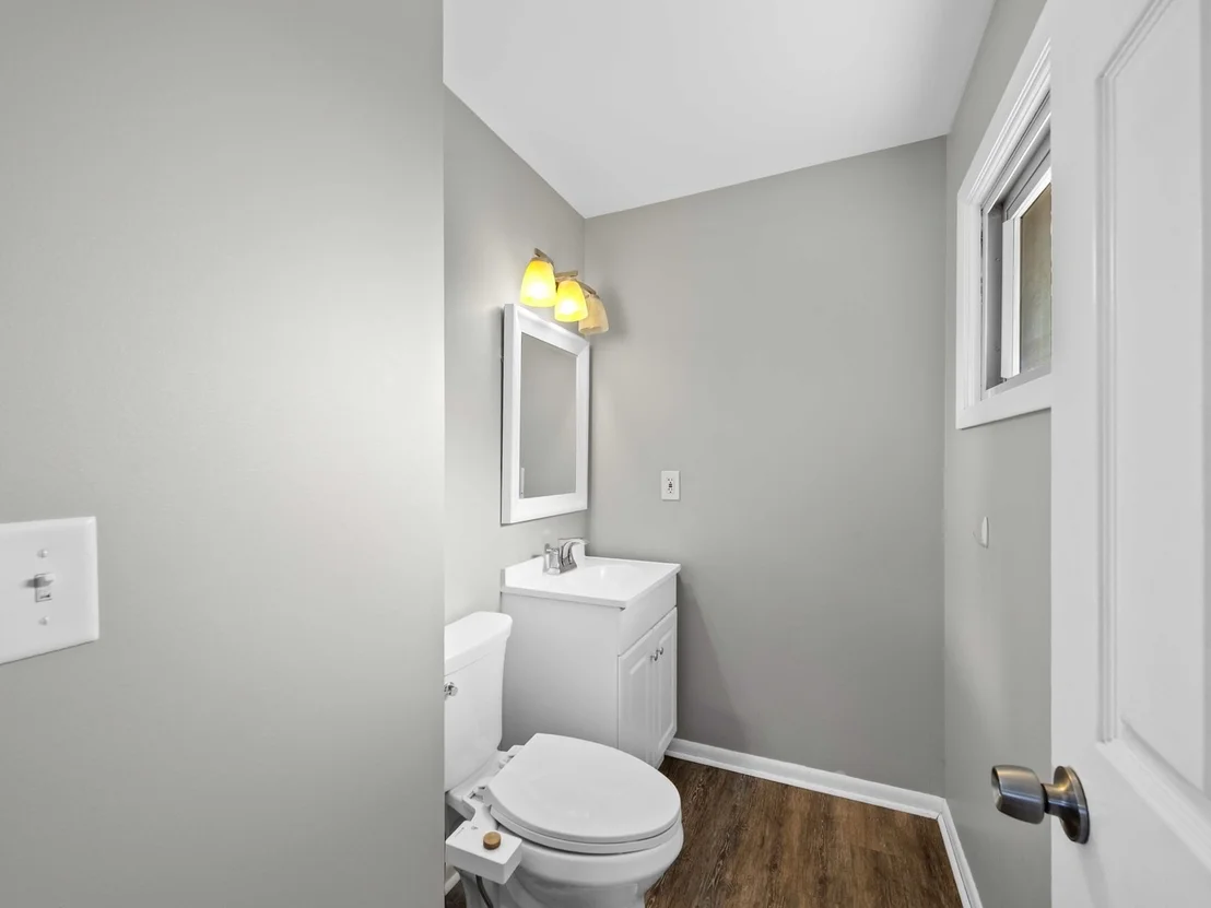Photo of 415 Tennyson Road