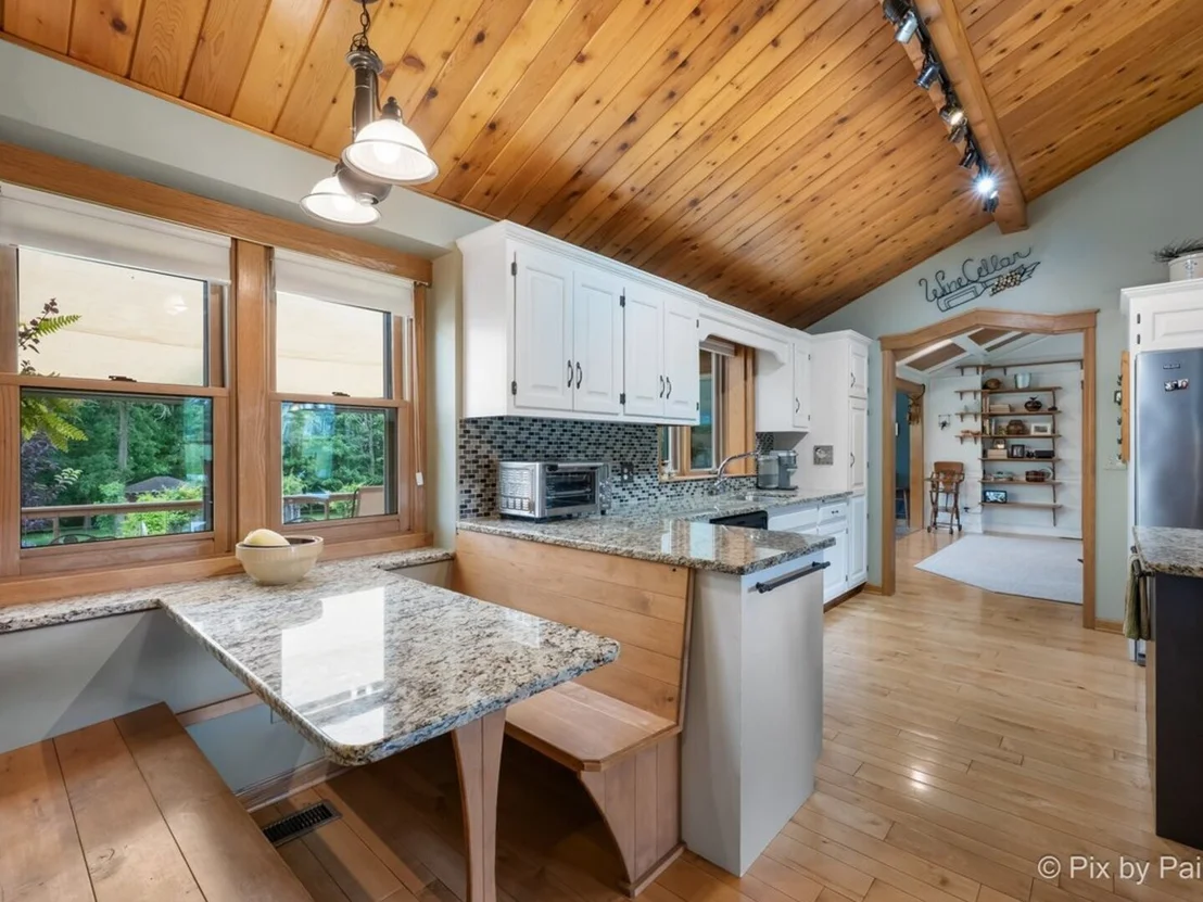 Photo of 28 Tomahawk Trail