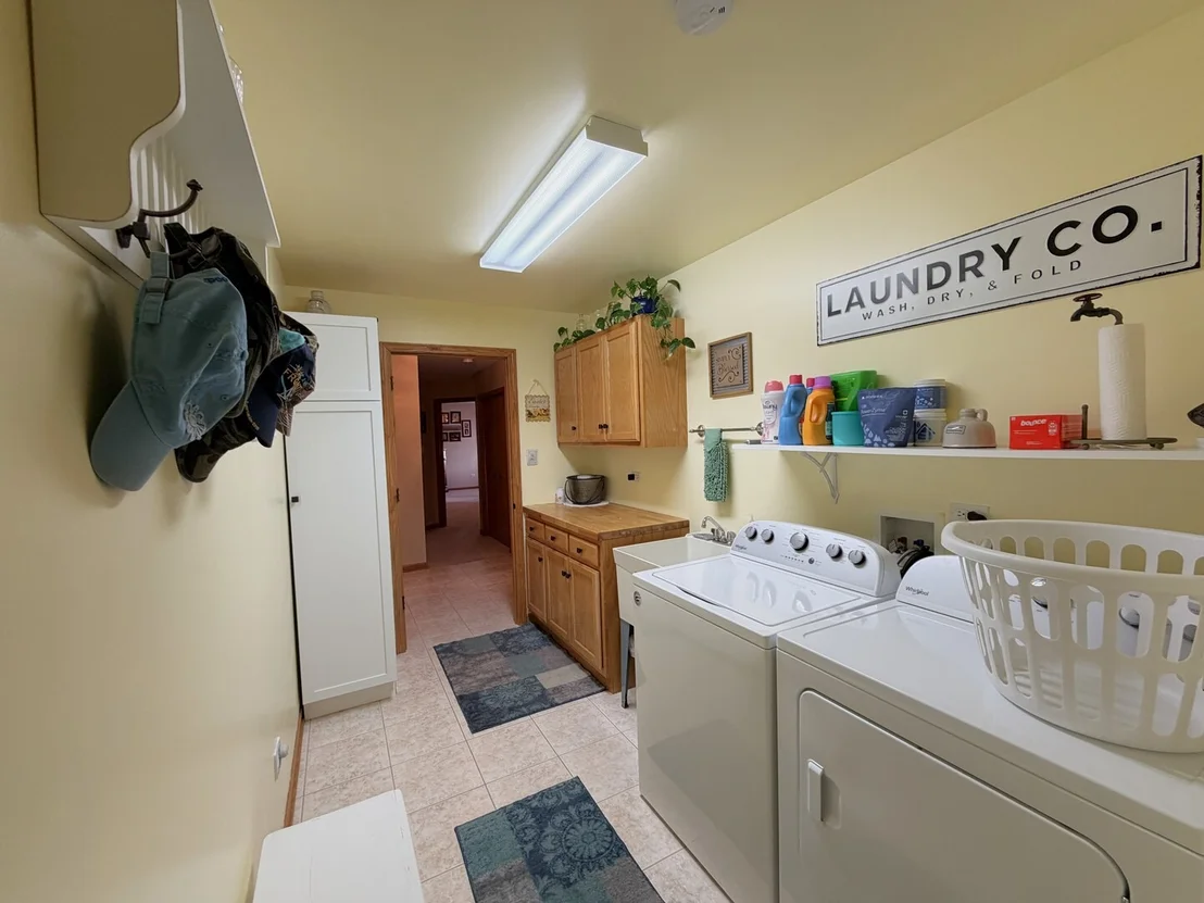 Photo of 1425 Argyle Lane N