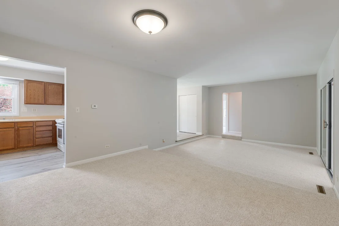 Photo of 901 Hampton Court