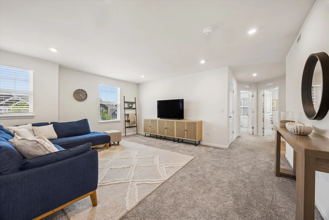 Photo of 2540 Weatherbee Lane
