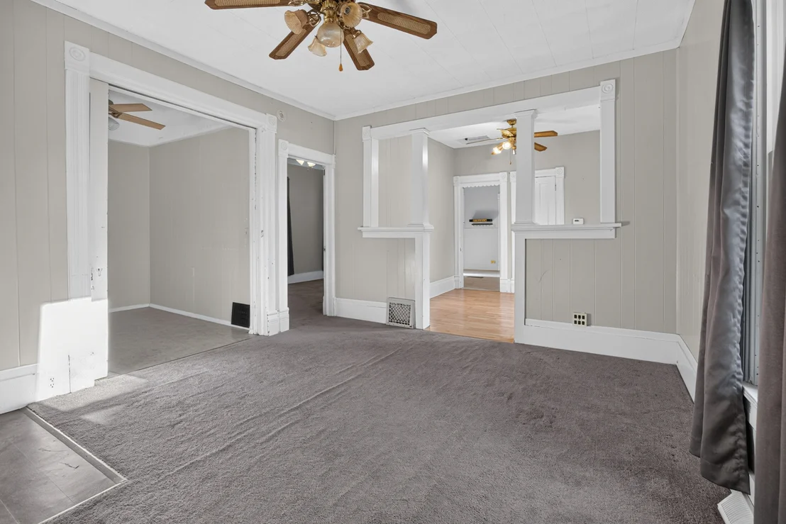 Photo of 306 E Locust Street