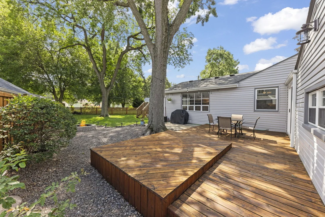 Photo of 2304 Meadow Drive