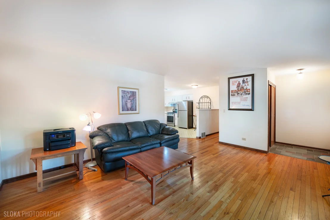 Photo of 6914 Meadow Drive