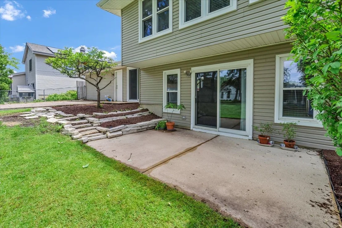 Photo of 1820 Claremont Road