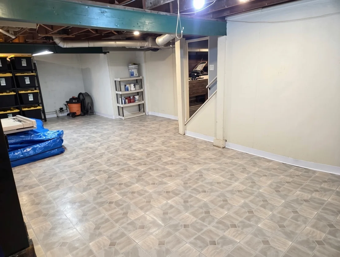 Photo of 902 W Washington Street